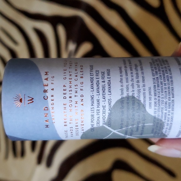 Wanderflower Lavender and Fig Hand Cream - Picture 3 of 9